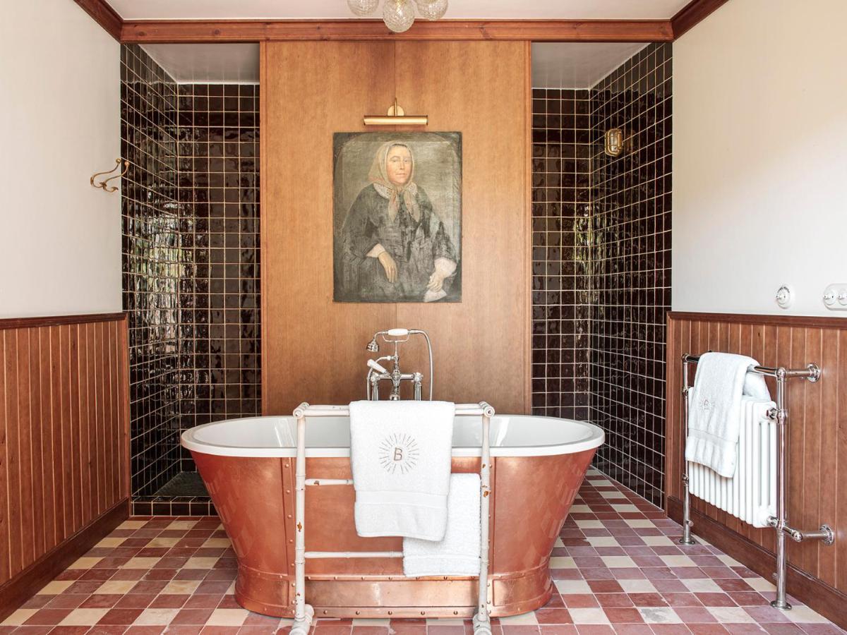 La Bionda - Adults Only 4*